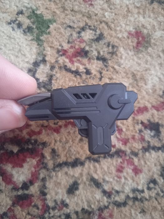 Продам триггеры для игры новые 3000 тг