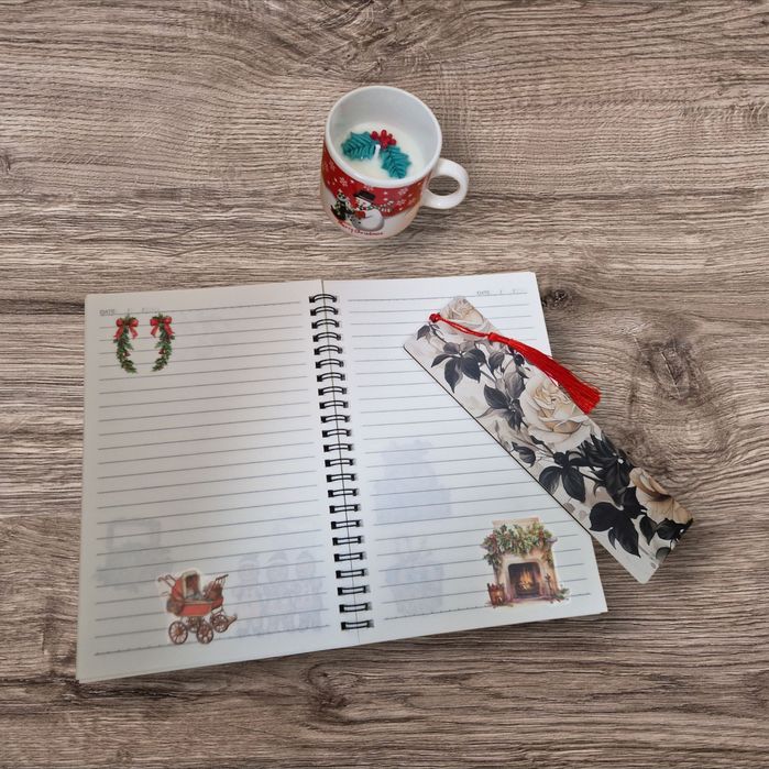 Ръчно декорирани тефтери с книгоразделители