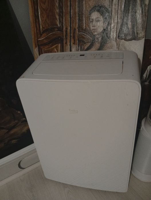 Vând aer condiționat portabil  Beko