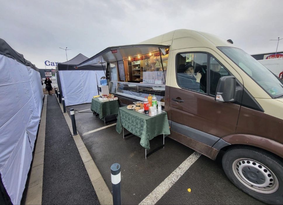 Inchiriez food truck utilat