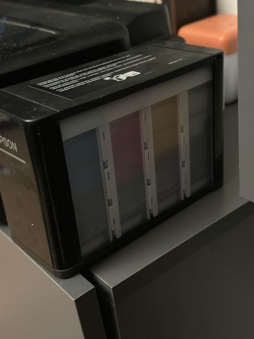 Продам принтер Epson l132