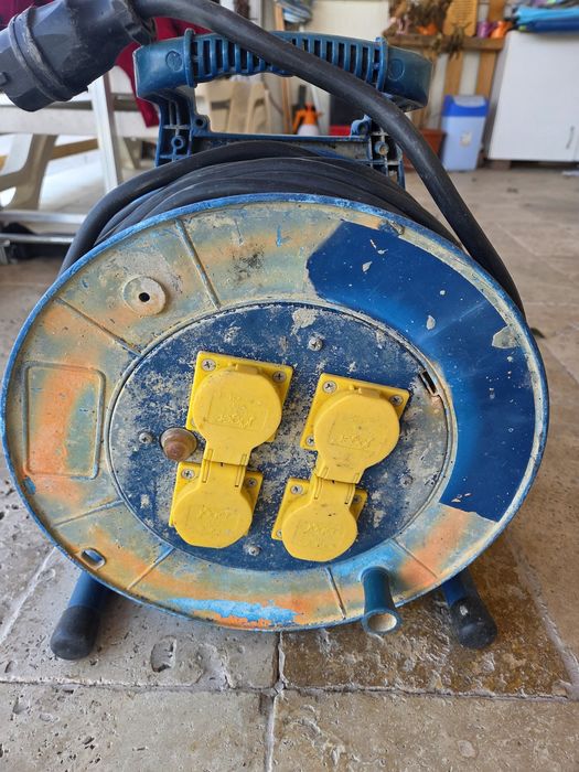 Prelungitoare cu priza