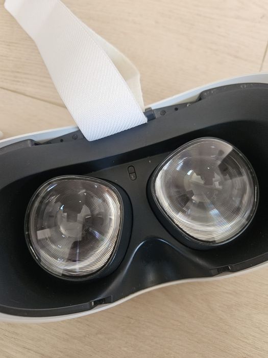 Meta oculus 3 complet si meta oculus 2 fara controllers