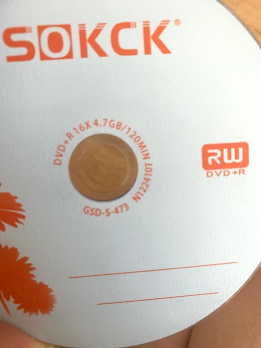 Чистые диски DVD+R 4.7GB Sokck 37шт новые