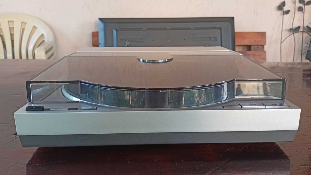 Technics SL-7 Linear tracking turntable