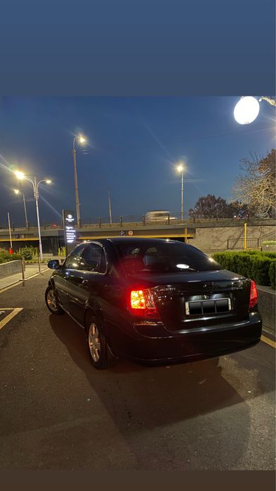 Gentra 2023 Yil rangi qora 29.000 km halol prabeg ideal holatda