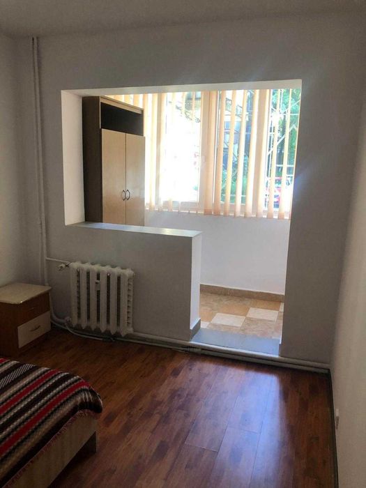 Inchiriez ap.2 cam Cantemir