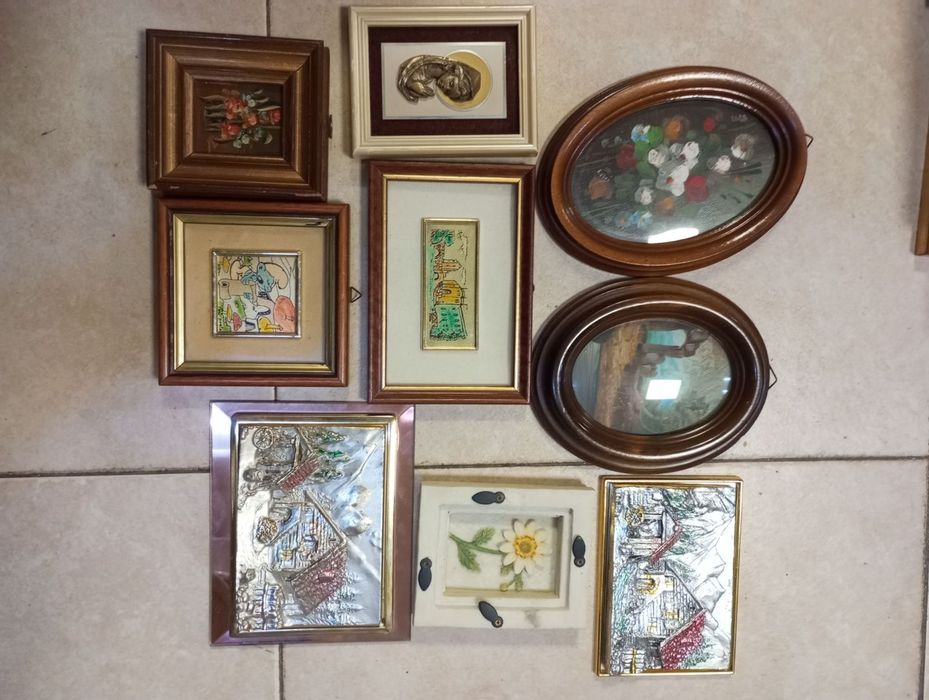 Разпродажба малки картини