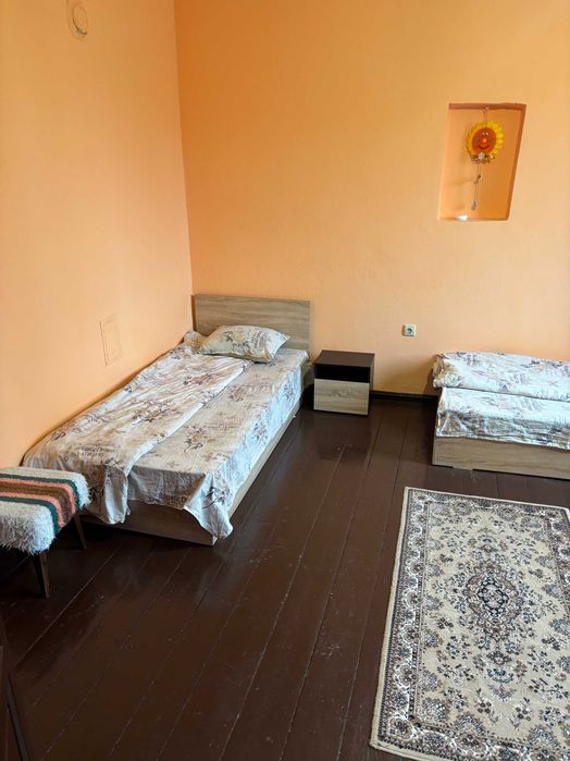 Продавам къща в гр. Златица