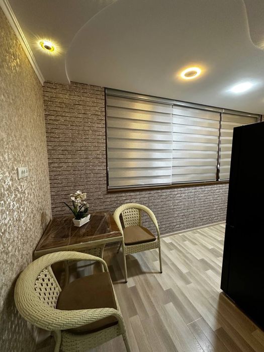 Kvartira sotiladi 4 xonali