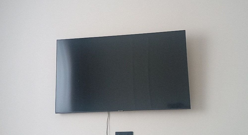Телевизор Samsung UE55AU7100U