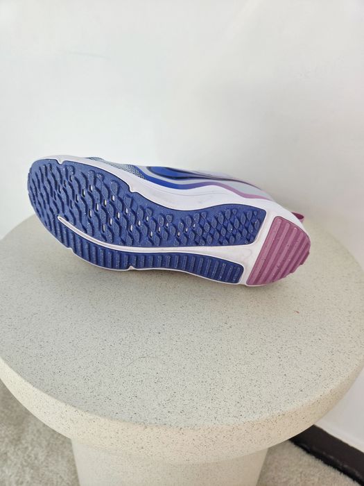 Tenesi Nike mărimea 33
