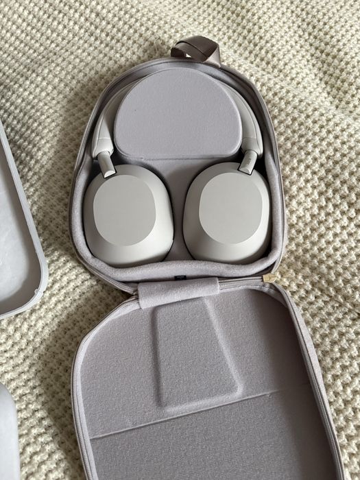 Наушники Sony WH-1000XM5