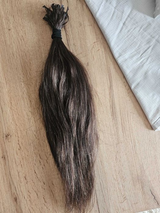 Кератинови кичури естествени