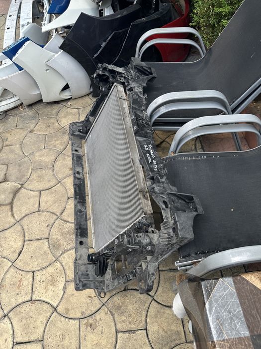 Radiator apa AUDI Q8 / VOLKSWAGEN TOUAREG 2020/2021/2022/2023 Bucuresti ...
