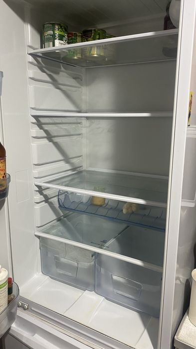 Холодильник Indesit