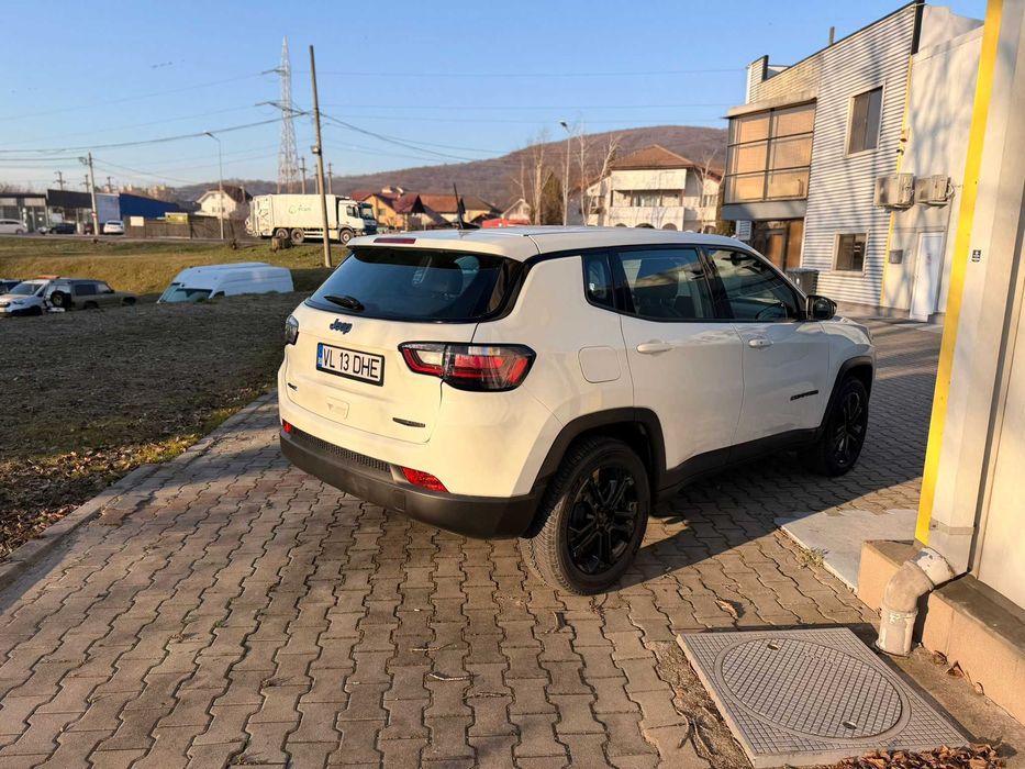 Jeep Compass 4xe Plug-in Hybrid 4x4 Automat 2022 – 6.500 km, ca nou