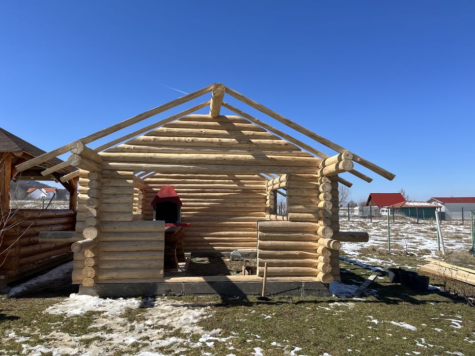 Foisoare din lemn rotund