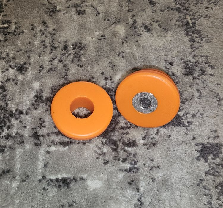 Set bucșe poliuretan suport motor sus și jos Freelander 1 TD4