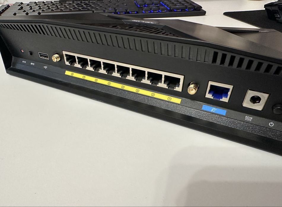 Router Wi-Fi Asus RT-AC88U MU-MIMO