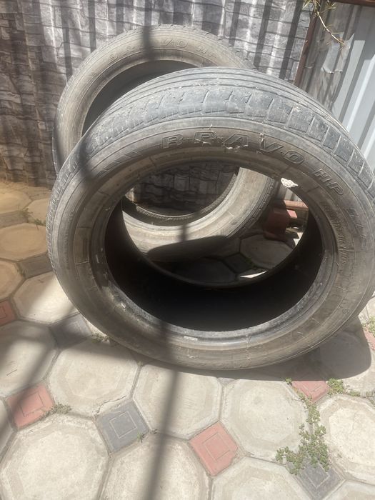 Продам резину от лексуса 570