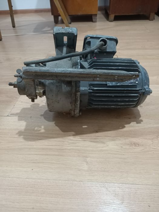 Двигатель для швейной машины