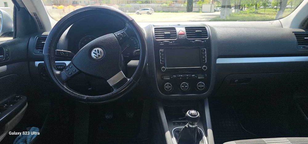 VW jetta 1.4 2009