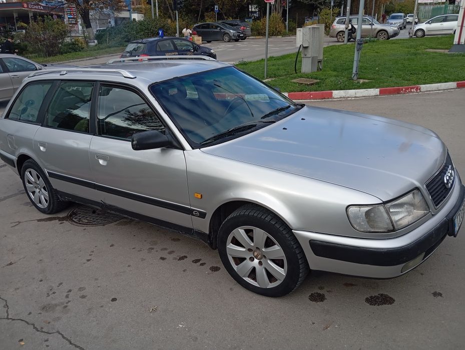 Ауди 100 комби в перфектно състояние 2.0 на газ