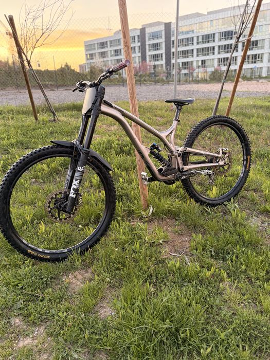 Велосипед Commencal V4 2024