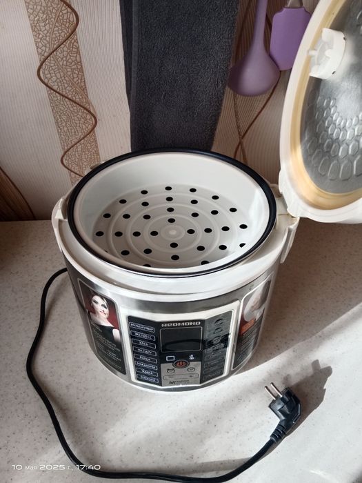 Мультиварка Редмонд + подарок