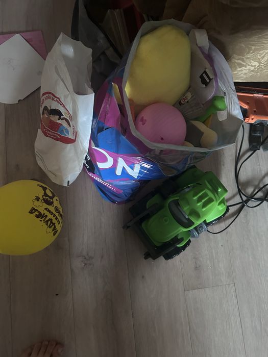 Пакет  разных игрушек