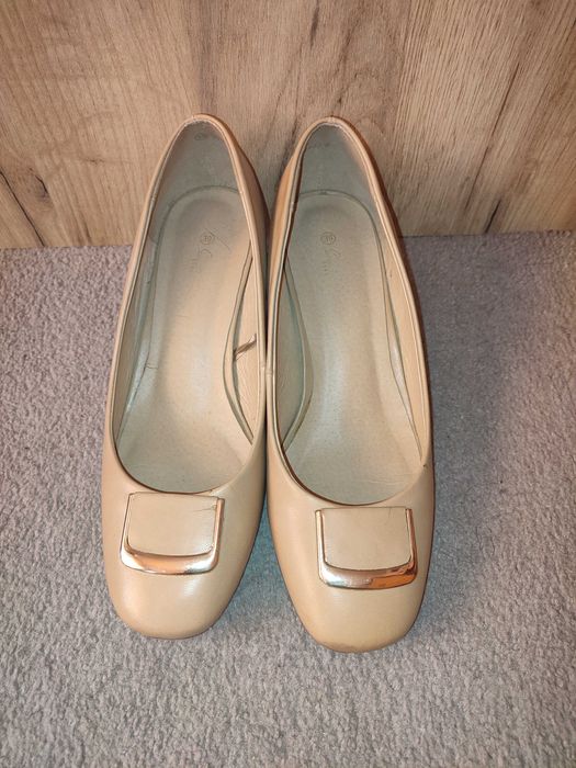 Pantofi dama bej din piele Clara Barson