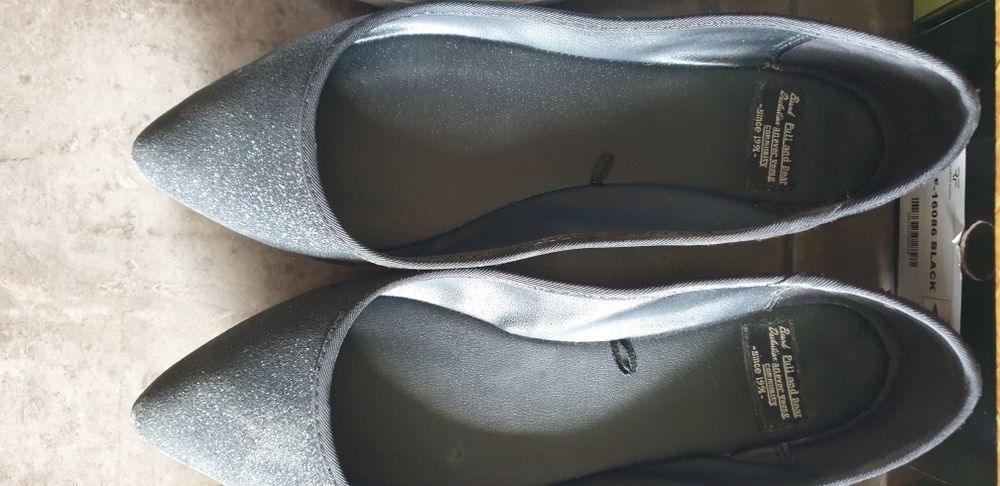 Обувки и сандали