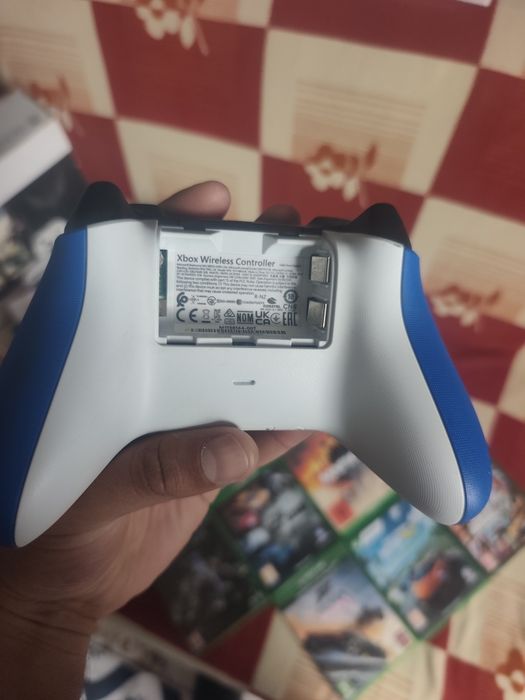 Продавам Xbox one s