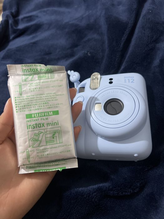 Instax 12 mini фотоопарат