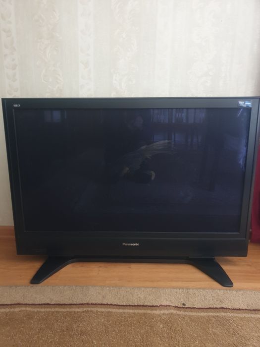 Продам тевизор на запчасти.