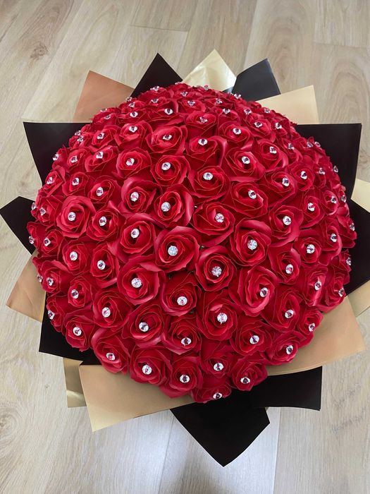 buchete 101 trandafiri