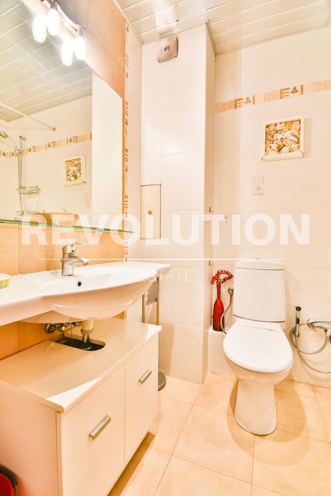 Дава се под наем Многостаен апартамент в София, Иван Вазов - 200 кв.м за 1980 € - Снимка #9