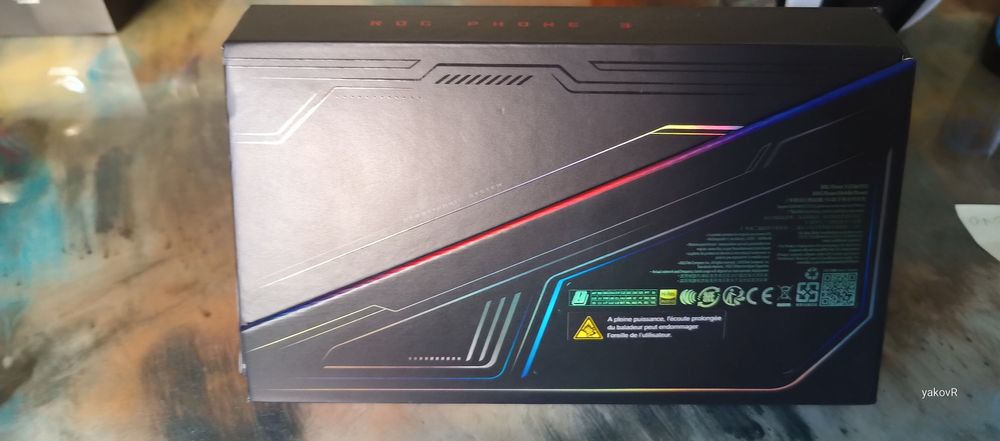 Asus Rog Phone 3 5G 8Gb Ram 256Gb пълен комплект