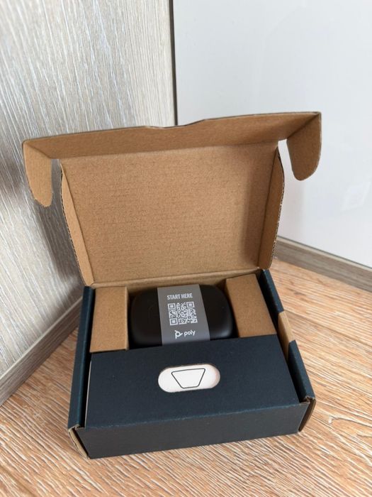 POLY Casti wireless Voyager Free 60, Wireless, Negru - NOI