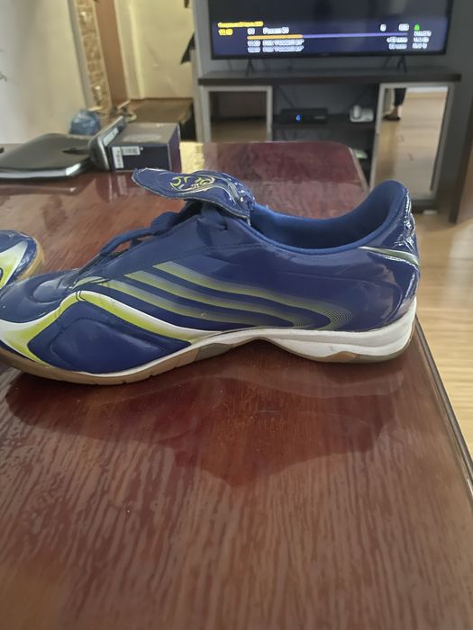 Спортивные кросовки adidas