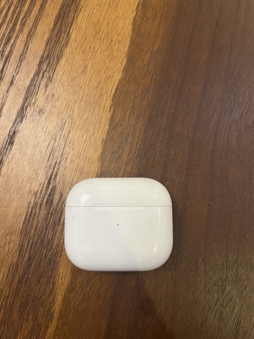Футляр зарядный на AirPods 3