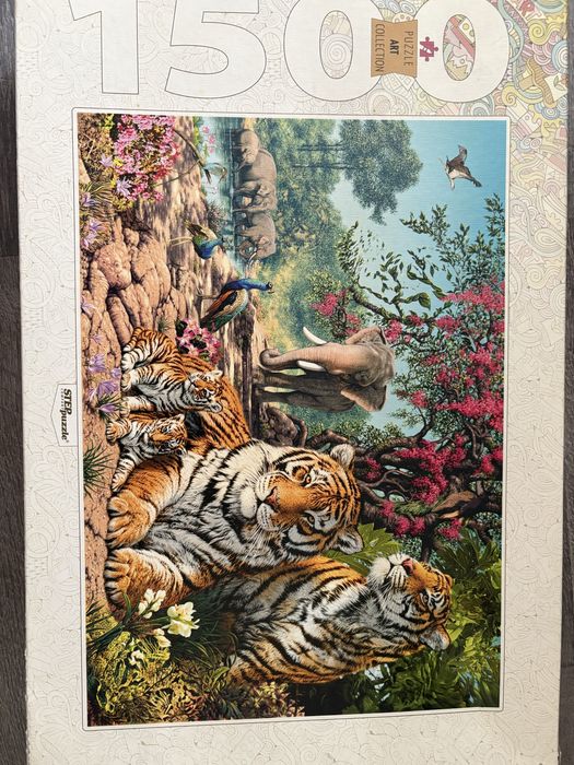 Pazzles продаются пазлы