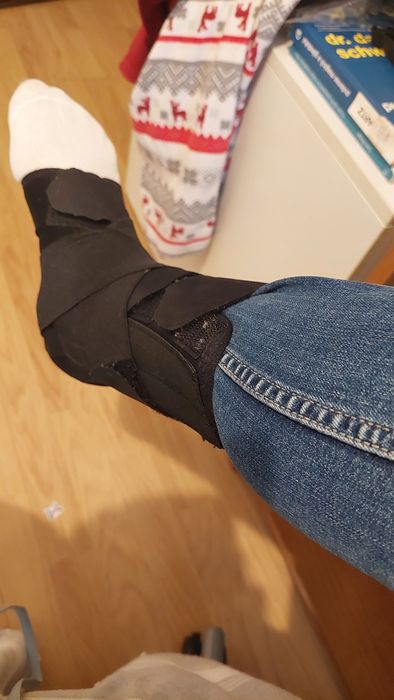 Orteza Avita cu tije metalice mărimea 1