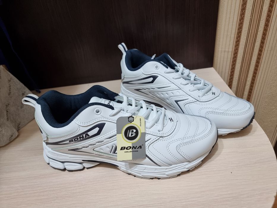 Новые кроссовки Bona