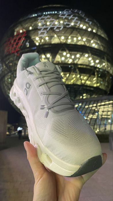 Кроссовки On cloud