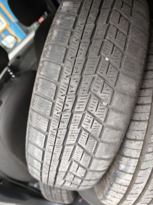 Продам зимние два баллона