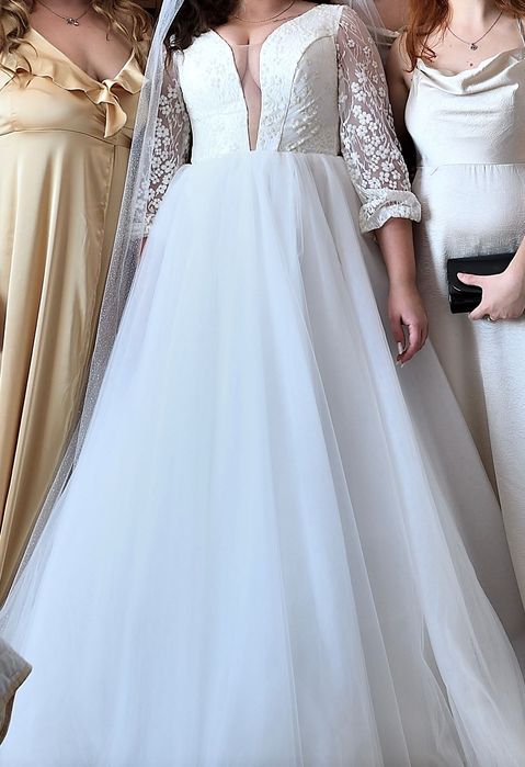 Vând rochie de mireasă