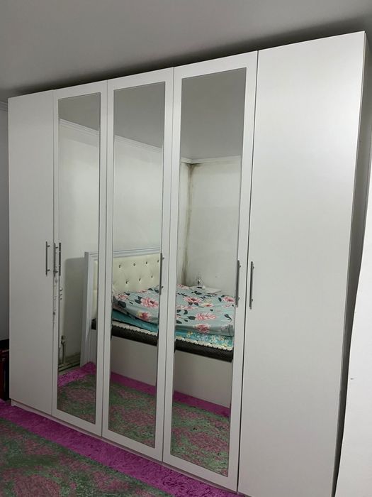 Продам комплект мебели для спальни