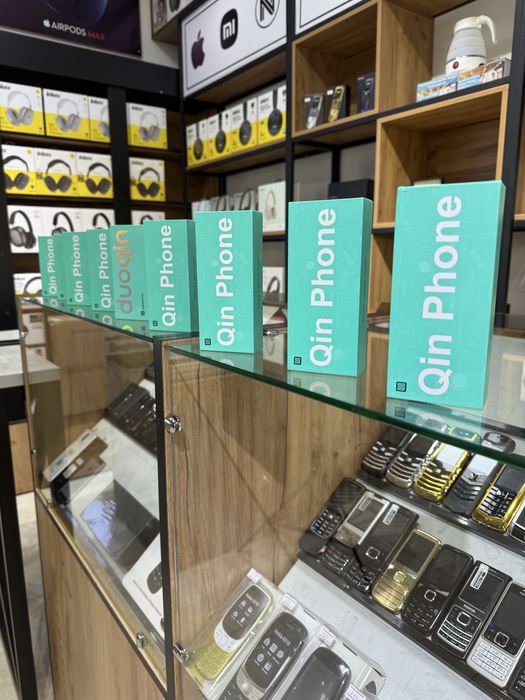 Qin F22  16г- 32 г Original 1 sim новый пачка